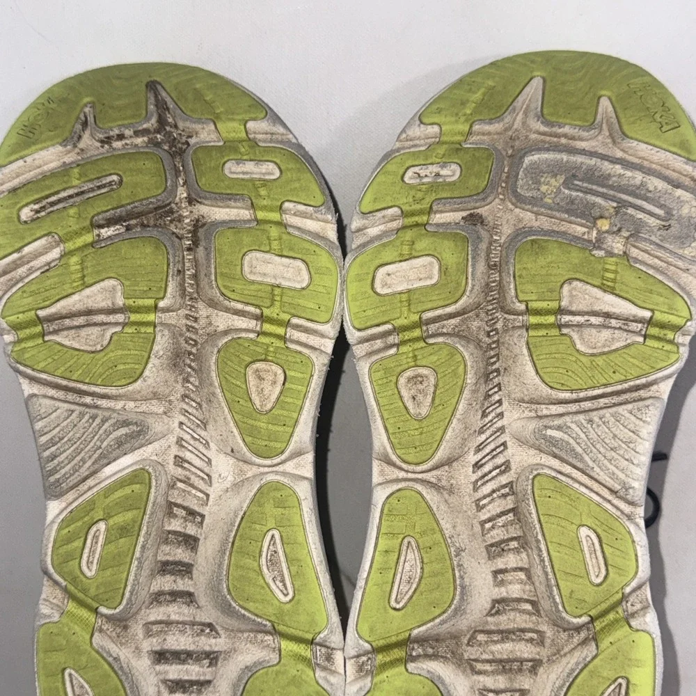 Hoka One One hoka one